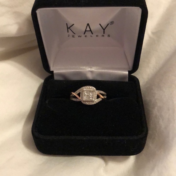 KAY Jewelers 10K Diamond Ring - Picture 6 of 7